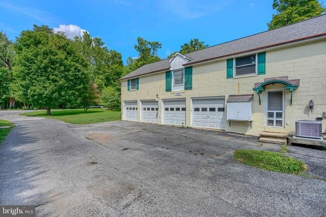 property at 1703 Roland Ave