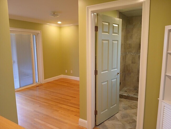 421 Columbus St in El Granada, CA - Building Photo - Building Photo