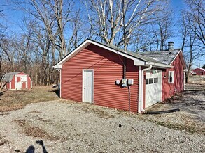 5791 N Vinton Hills Dr in Fairland, IN - Building Photo - Building Photo