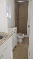 786 NW 75th St in Miami, FL - Building Photo