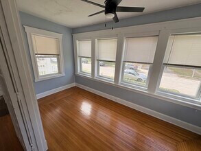 3710 Hyde Park Ave, Unit 1 in Cincinnati, OH - Building Photo - Building Photo