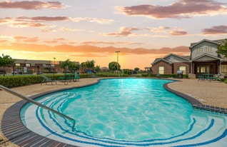 Heather Lane & Tiffany Square Apartments in Terrell, TX - Building Photo