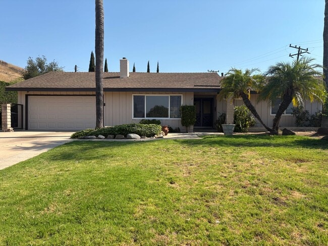 property at 2 Marimar St