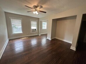 1624 Holman St in Houston, TX - Foto de edificio - Building Photo