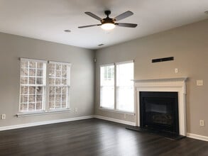 7005 Flying Scotsman Dr in Charlotte, NC - Building Photo - Building Photo