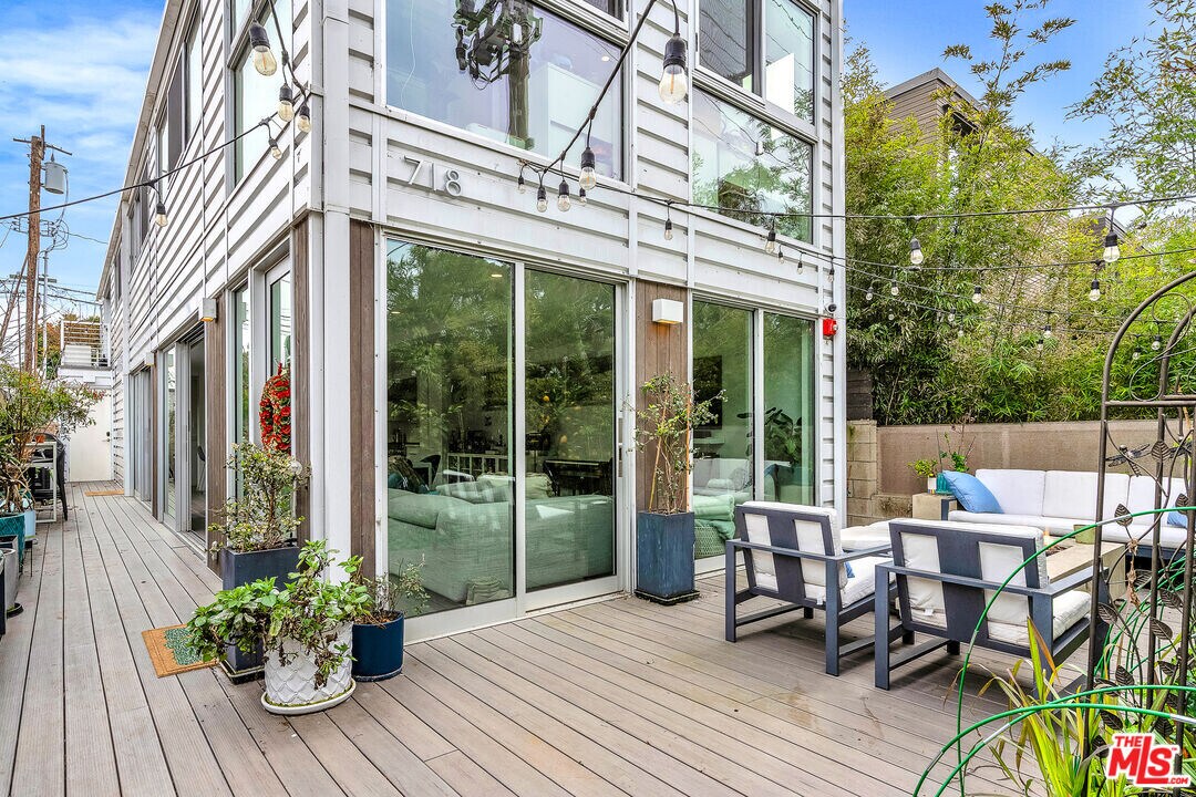718 Marine St in Santa Monica, CA - Building Photo