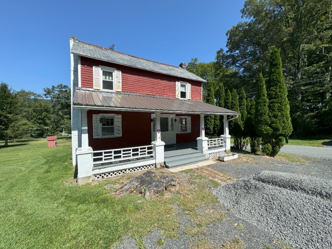 4001 Lessig Ln in Stroudsburg, PA - Building Photo - Building Photo