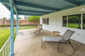 5630 Challen Ave in Riverside, CA - Foto de edificio - Building Photo