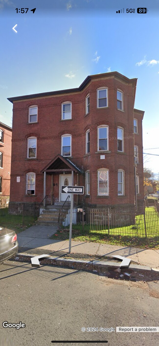 51 Seyms St, Unit 1E