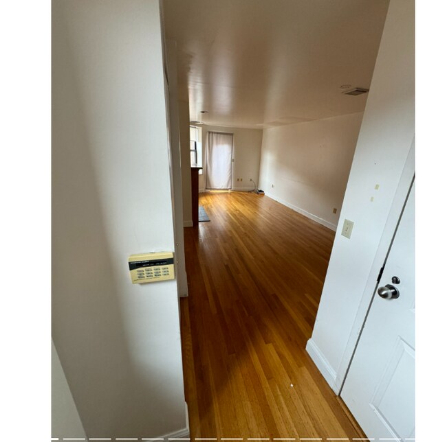 102 Gainsborough St, Unit 302E in Boston, MA - Foto de edificio - Building Photo