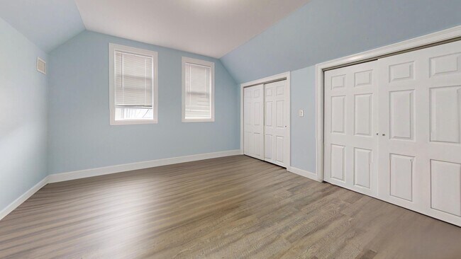 346 Cherry St, Unit 2 in Newton, MA - Building Photo - Building Photo
