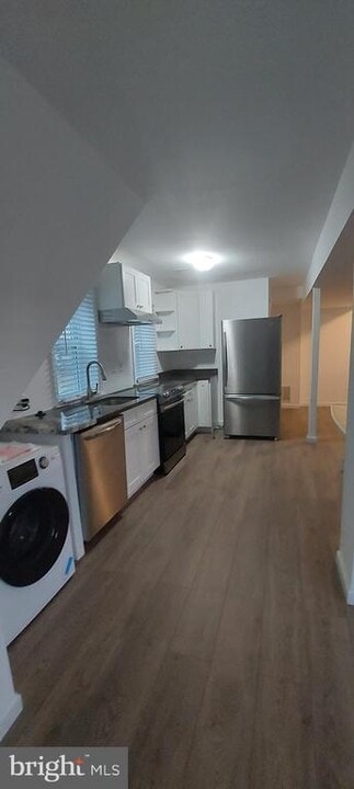 13721 Darnestown Rd in Gaithersburg, MD - Building Photo
