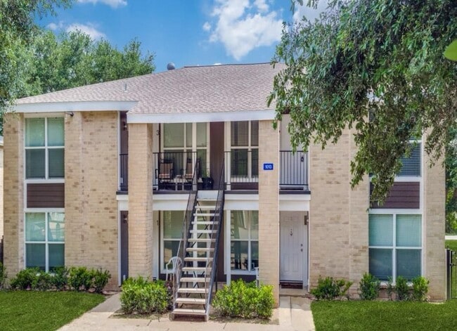 property at 1013 Gunnison St