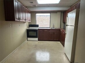 162 Bay 49th St in Brooklyn, NY - Building Photo - Building Photo