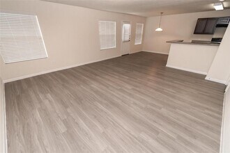 19323 Golden Wave Dr in Katy, TX - Foto de edificio - Building Photo