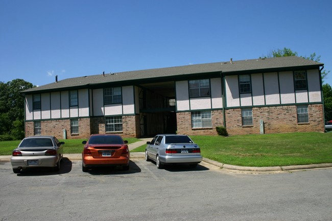 Summerchase Apartments in Van Buren, AR - Foto de edificio - Primary Photo