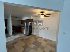 2859 S 6th St in Milwaukee, WI - Building Photo - Building Photo