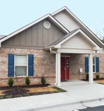 Villas at Cloverdale in Cullman, AL - Building Photo - Building Photo