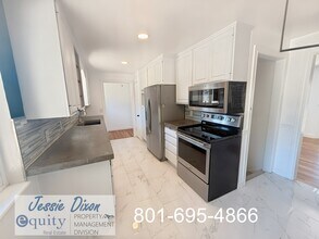 2462 W 4750 S in Roy, UT - Building Photo - Building Photo