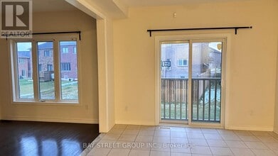 27 Palace St in Thorold, ON - Building Photo - Building Photo