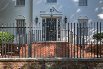 10 Logan St in Charleston, SC - Building Photo - Building Photo