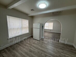 1447 N Lewis Pl in Tulsa, OK - Building Photo - Building Photo