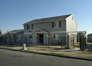 Martin Luther King Square in Fresno, CA - Building Photo - Building Photo