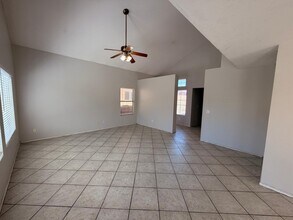 7611 W Cinnabar Ave in Peoria, AZ - Building Photo - Building Photo