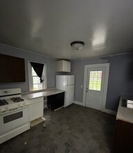 1006 Park St in University Park, IA - Building Photo - Building Photo