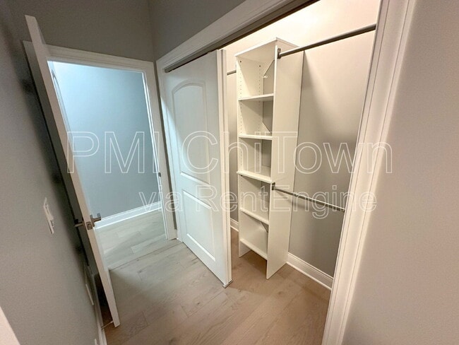 4952 S Michigan Ave in Chicago, IL - Building Photo - Building Photo