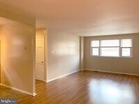 8909 Alton St photo'