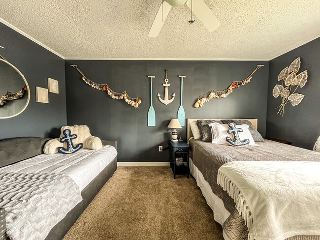 1919 Spring St, Unit Blue Palms at the Beach