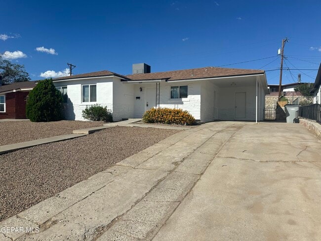 property at 5119 Garry Owen Rd