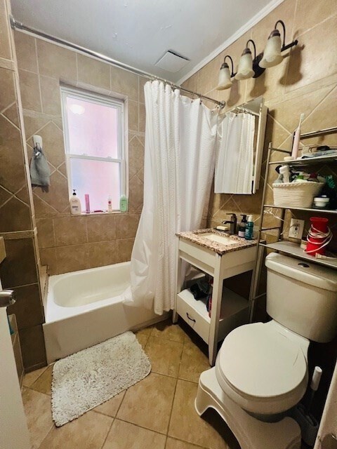 30 Babcock St, Unit 2