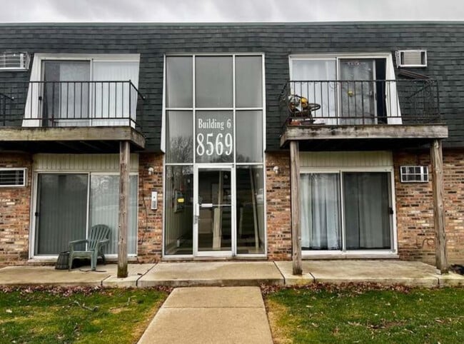 8569 W 101st Ter, Unit 309