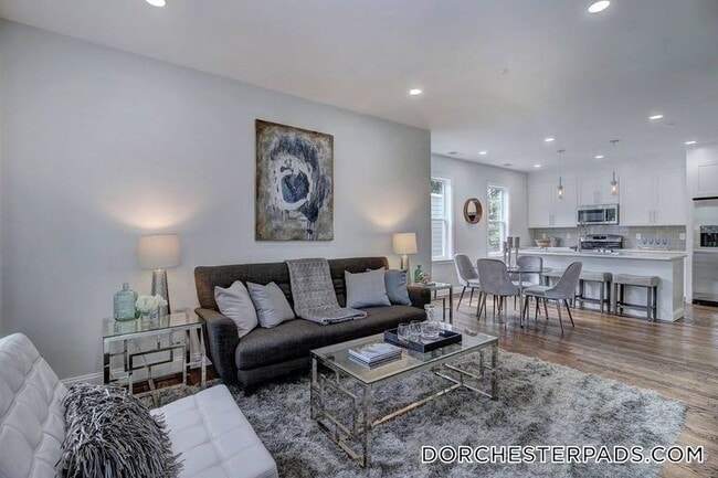 757 Washington St in Boston, MA - Foto de edificio - Building Photo