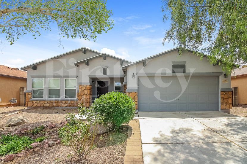 5878 E Cedarbird Dr in Tucson, AZ - Building Photo