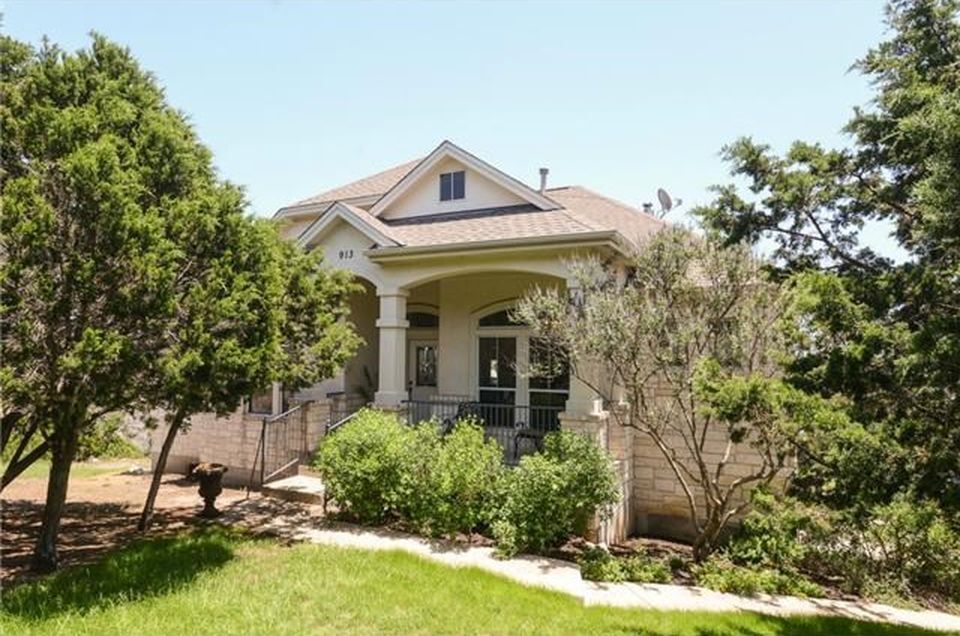 913 Palos Verdes in Leander, TX - Building Photo