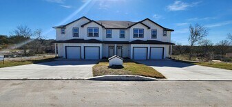 549 Ryan Xing in San Antonio, TX - Building Photo
