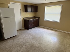 6067 Longchamp Dr in Jacksonville, FL - Foto de edificio - Building Photo