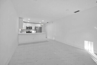 719 SW 10th St in Florida City, FL - Building Photo - Building Photo