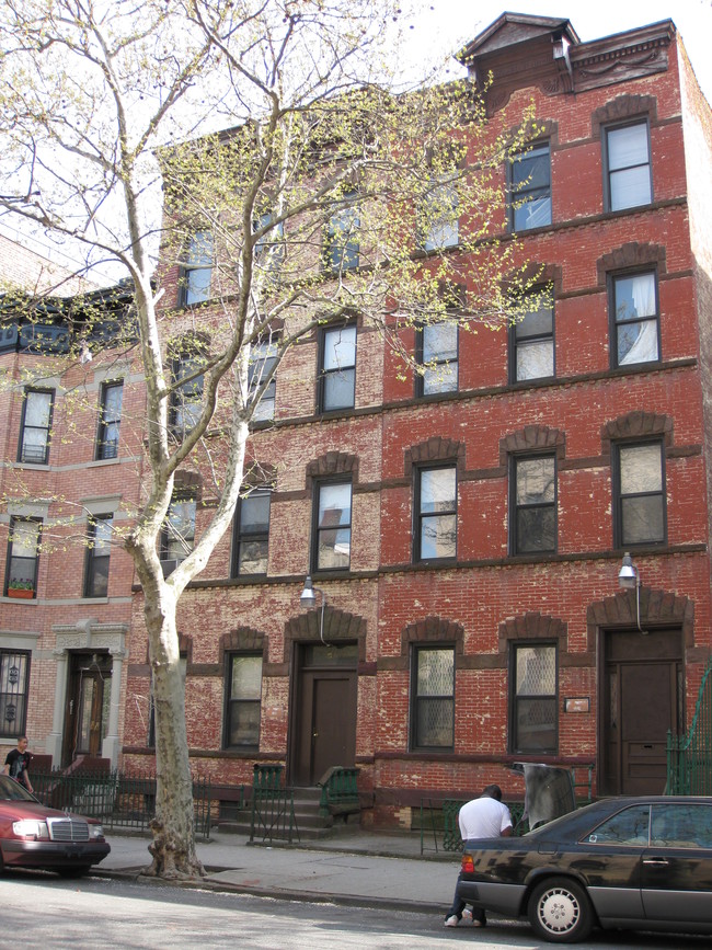 566 Sterling Pl in Brooklyn, NY - Building Photo - Building Photo