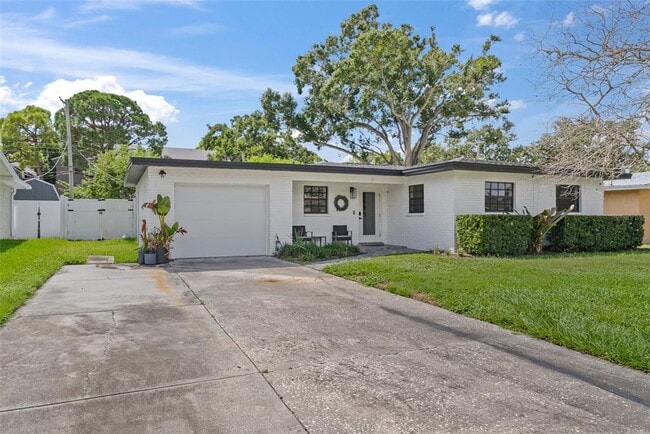 4714 W Oakellar Ave in Tampa, FL - Foto de edificio - Building Photo