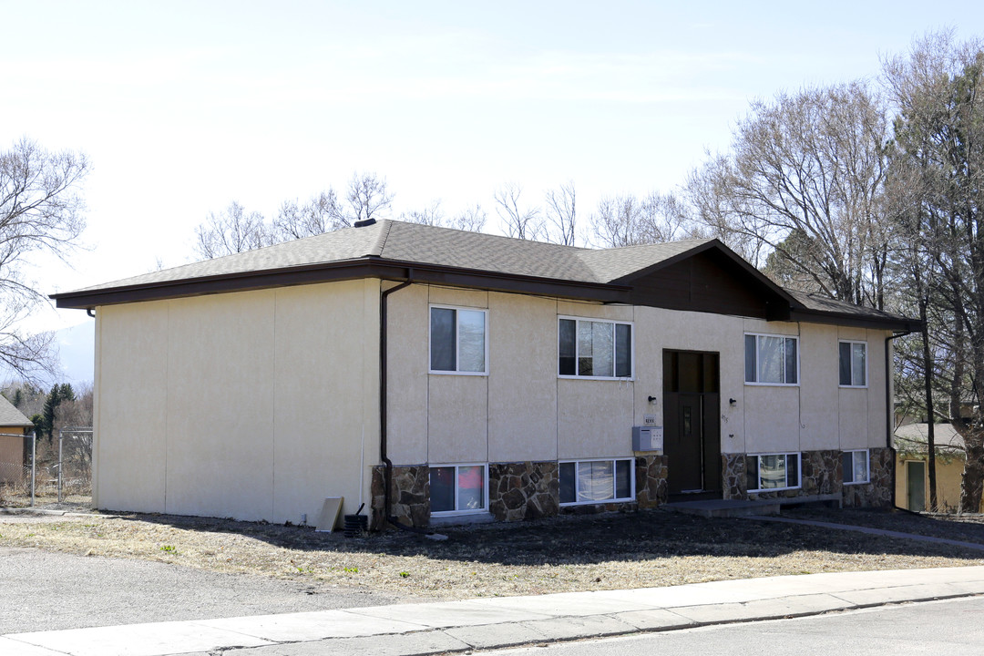 4715 Scenic Cir in Colorado Springs, CO - Building Photo