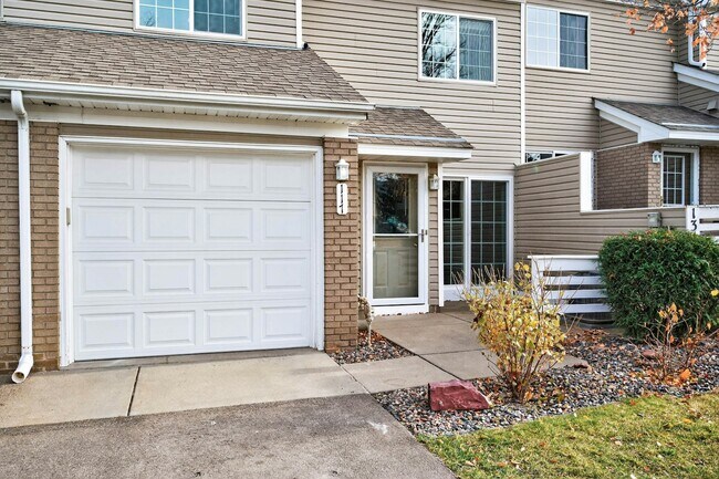 13460 60th Pl N in Minneapolis, MN - Building Photo - Building Photo