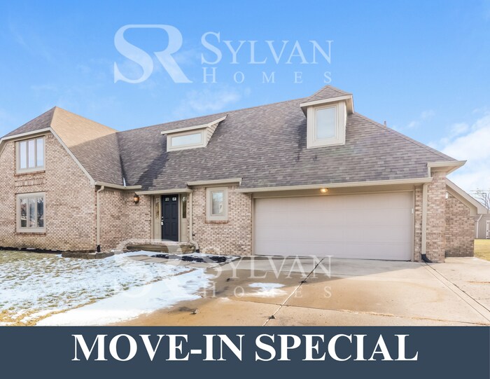 5089 Berwick Ln in Avon, IN - Foto de edificio