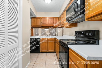 8611 Datapoint Dr in San Antonio, TX - Building Photo - Building Photo