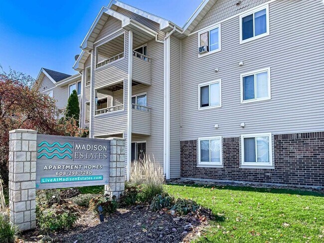 1124 Morraine View Dr in Madison, WI - Foto de edificio - Building Photo