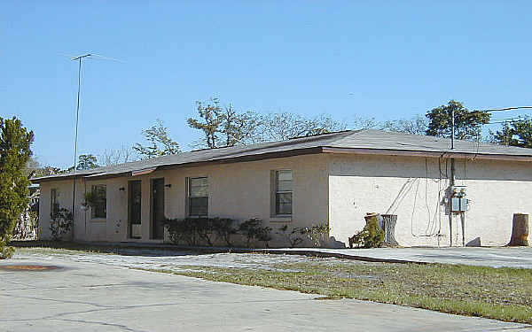 122 Young Pl in Lakeland, FL - Building Photo