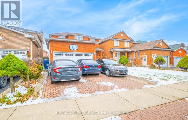 property at 93 Hullrick Dr